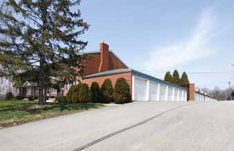 Arbor Park Apartments in Canton, OH - Building Photo - Building Photo