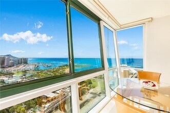 88 Piikoi St in Honolulu, HI - Foto de edificio - Building Photo