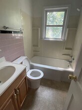 1822 S Vermont Ave in Independence, MO - Building Photo - Building Photo