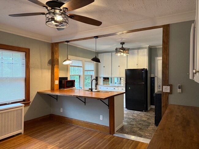 1817 Englewood Ave in St. Paul, MN - Building Photo - Building Photo