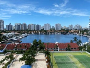 3640 Yacht Club Dr, Unit 1009 in Aventura, FL - Building Photo - Building Photo