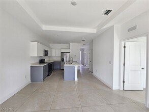 8753 Buckingham Rd in Ft. Myers, FL - Building Photo - Building Photo