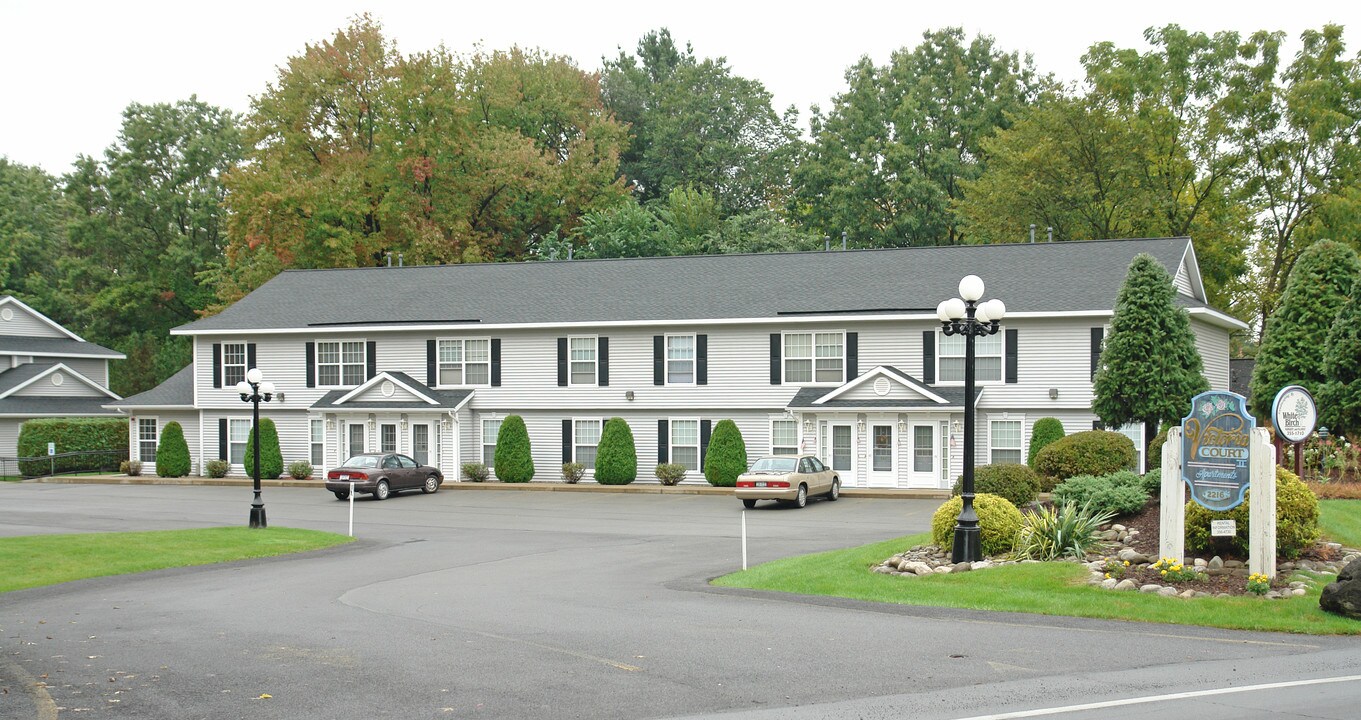 2216 Curry Rd in Schenectady, NY - Foto de edificio