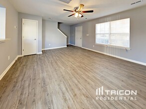 9612 Aventide Ln in Charlotte, NC - Foto de edificio - Building Photo