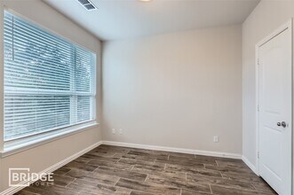 301 E Lamar St in McKinney, TX - Building Photo - Building Photo