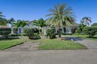 18440 SW 79th Ct in Cutler Bay, FL - Foto de edificio - Building Photo