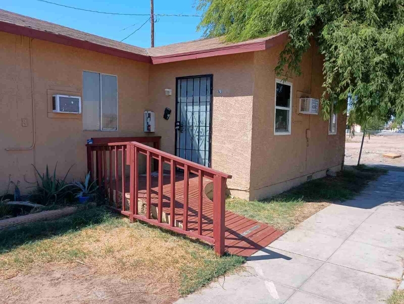 334 E Murphy St in Blythe, CA - Building Photo