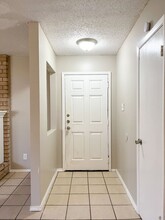 2105 Coach Dr in Killeen, TX - Building Photo - Building Photo