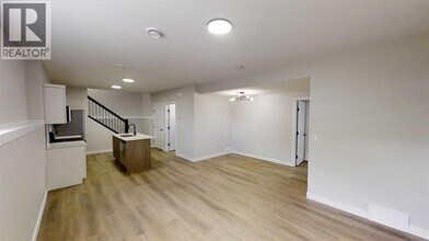 10406-10129 129 Ave in Grande Prairie, AB - Building Photo - Building Photo