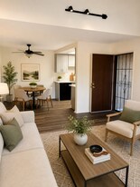 10272 Black Mountain Rd, Unit 160 in San Diego, CA - Building Photo