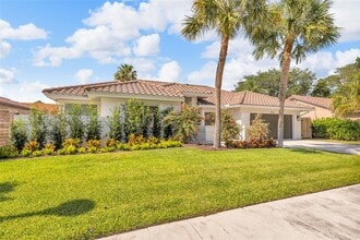 9585 Carousel Cir S in Boca Raton, FL - Building Photo - Building Photo