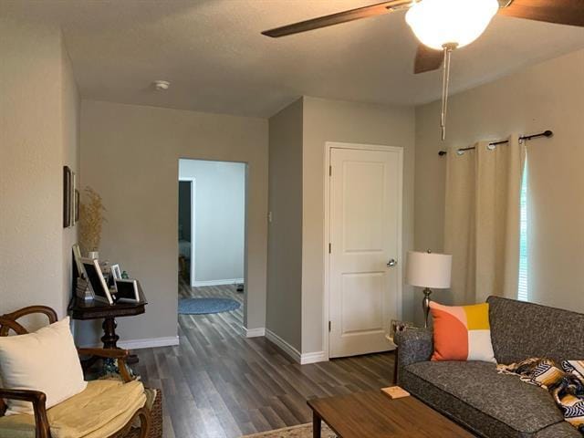 613 W Murray St in Denison, TX - Building Photo - Building Photo