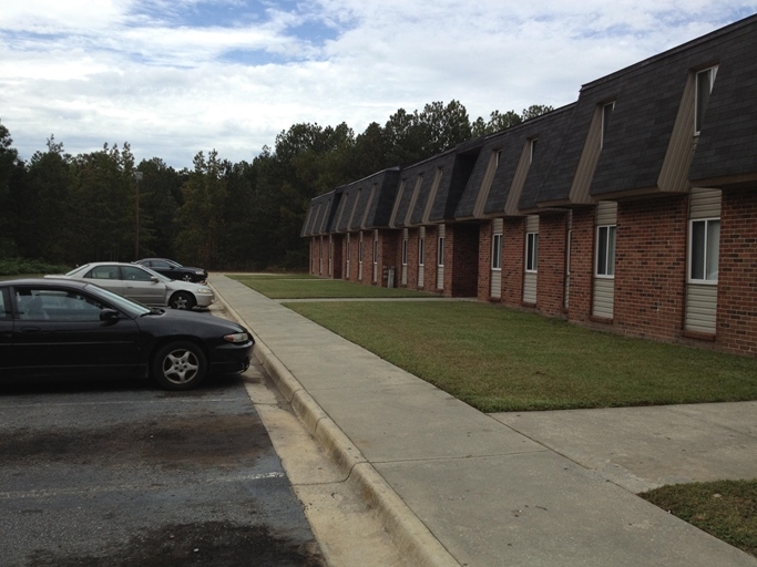 Village Apartments in Trenton, SC - Building Photo