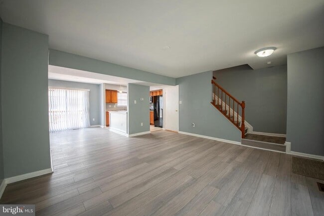 property at 3915 Friar St