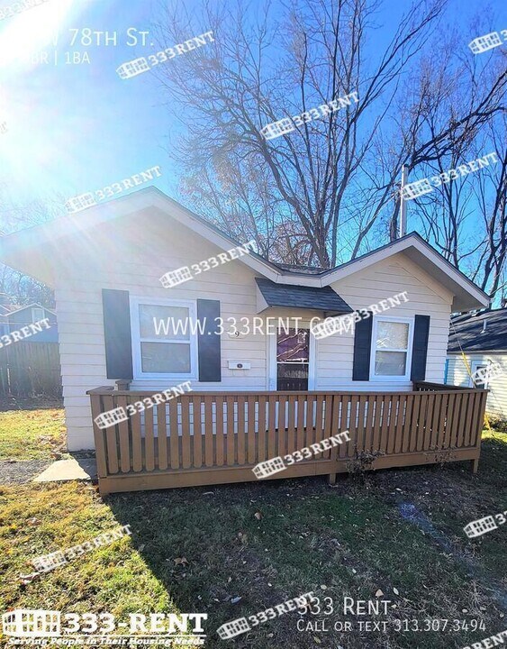 9 W 78th St in Kansas City, MO - Foto de edificio