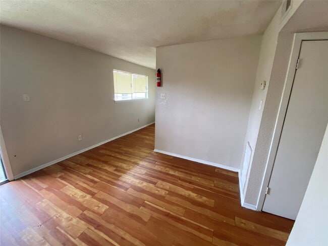 property at 5610 Royal Palms St