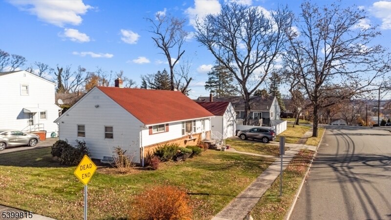 34 Ward Ave in Clifton, NJ - Foto de edificio