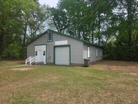500 Martin Luther King Jr Blvd in Dillon, SC - Building Photo