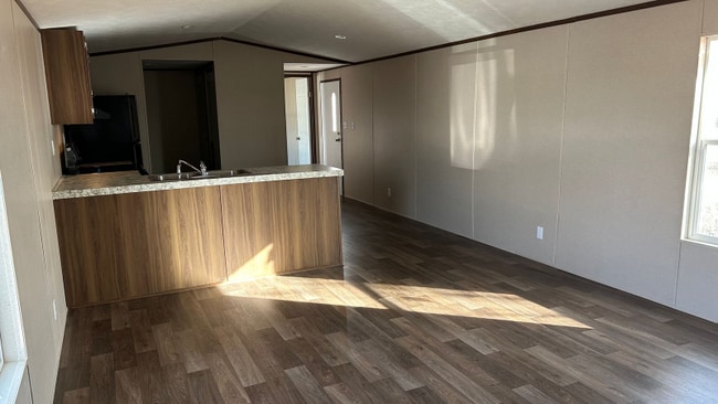 6503 E Amarillo Blvd in Amarillo, TX - Foto de edificio - Building Photo