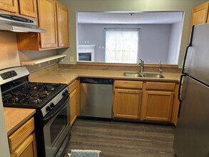 3296 Park Ridge Ln NE in Grand Rapids, MI - Building Photo - Building Photo