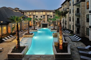 Broadstone Woodmill Creek in The Woodlands, TX - Building Photo