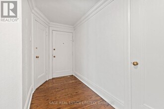 150 Balmoral Ave in Toronto, ON - Building Photo - Building Photo