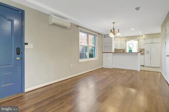 1600 Woodbine St in Alexandria, VA - Building Photo - Building Photo