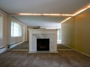 621 NE 155th St in Shoreline, WA - Building Photo - Building Photo