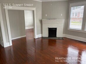 313 S Summit St in Greenville, NC - Building Photo - Building Photo