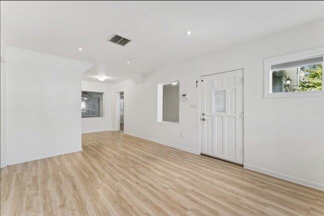 447 N Phelps Ave in Winter Park, FL - Building Photo - Building Photo