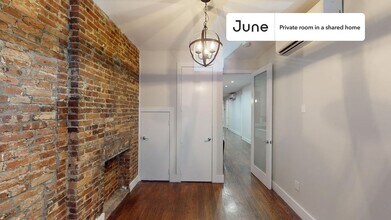 Room in Shared 4 bed/2 bath home, Unit B in New York, NY - Foto de edificio - Building Photo