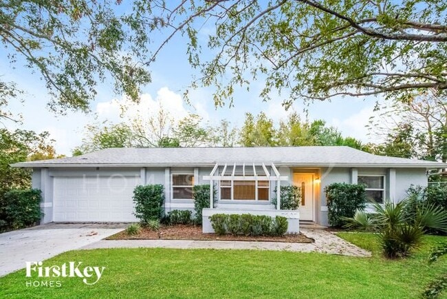 property at 7207 Skipper Ct