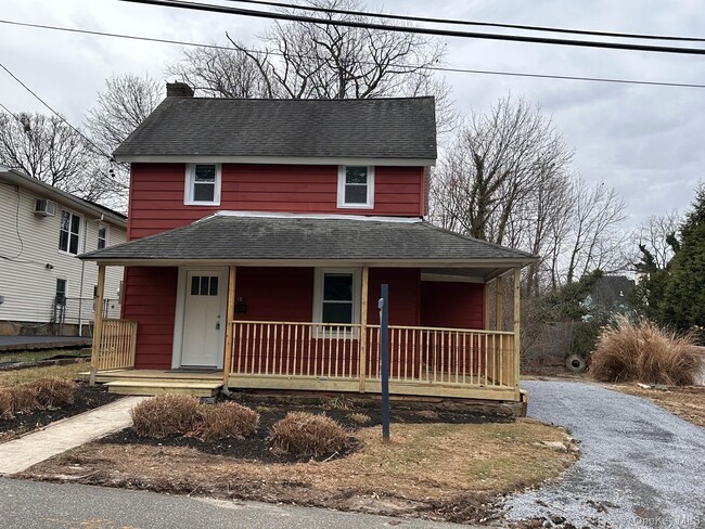 property at 12 Canyon St