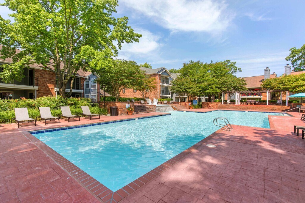 Chesapeake Bay Apartments in Newport News, VA