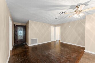 3216 Avenue I in Rosenberg, TX - Building Photo - Building Photo