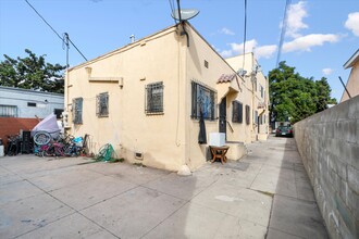 1642 W 38th St in Los Angeles, CA - Building Photo - Building Photo