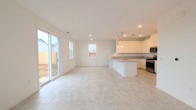 7731 Deer Mouse Wy in Sacramento, CA - Building Photo - Building Photo