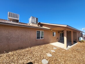 74843 Sunrise Dr in Twentynine Palms, CA - Building Photo - Building Photo