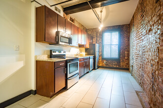 Cobblestone Commons in Richmond, VA - Foto de edificio - Interior Photo