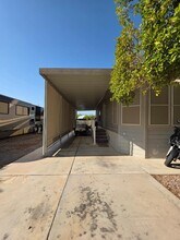 5707 E 32nd St in Yuma, AZ - Foto de edificio - Building Photo