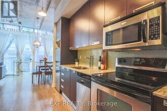 20-220 Stewart St in Toronto, ON - Building Photo - Building Photo
