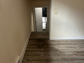 940 Broad St, Unit Studio in Newark, NJ - Foto de edificio - Building Photo
