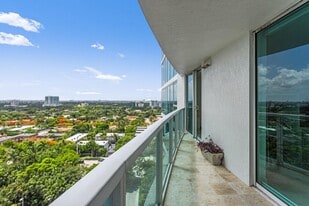 2101 Brickell Ave, Unit 1411 in Miami, FL - Building Photo