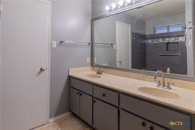 property at 4406 Bowles Dr