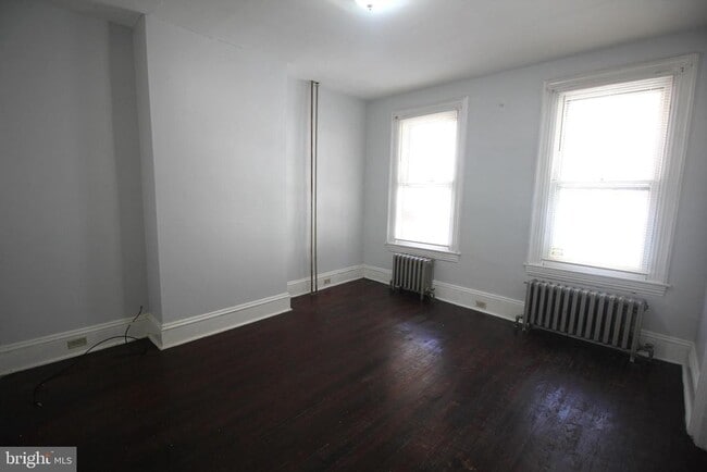 417 Elmer St in Trenton, NJ - Building Photo - Building Photo