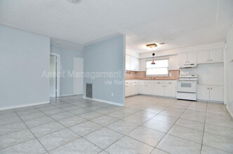 5302 13th Ave S in Gulfport, FL - Building Photo - Building Photo