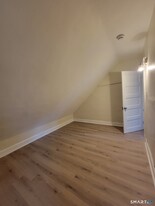 157 S Park St in Windham, CT - Building Photo