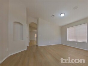 8405 S 50th Ln in Phoenix, AZ - Building Photo - Building Photo