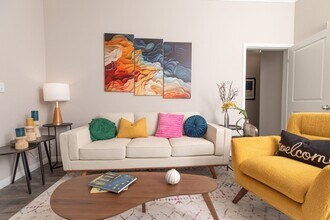 4001 Fannin St in Houston, TX - Building Photo - Building Photo