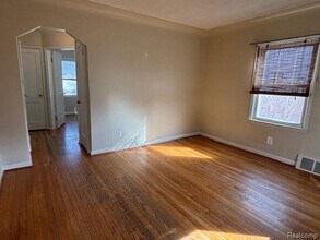 1928 Bacon Ave in Berkley, MI - Building Photo - Building Photo